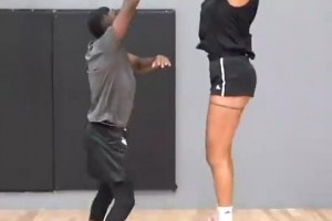 要是中国女篮有像坎贝奇这样的中锋，是否就能打爆日本了？