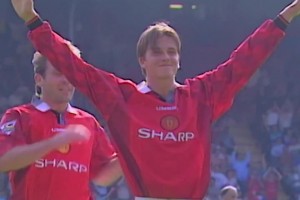 曼联球迷：那个阳光明媚的下午，正是我青春的开始！