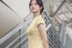 女主播果果晒旗袍装扮：老祖宗的审美是对的！😍