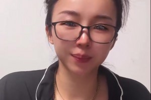 已经领证怀孕👶啦！张曼源凌晨直播，孕相还是有点明显的